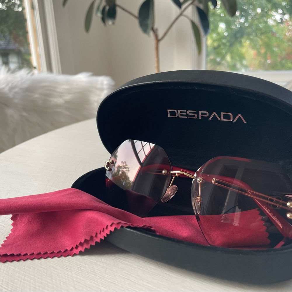 Chic Hexagonal Sunglasses With Gradient Lenses - image 4